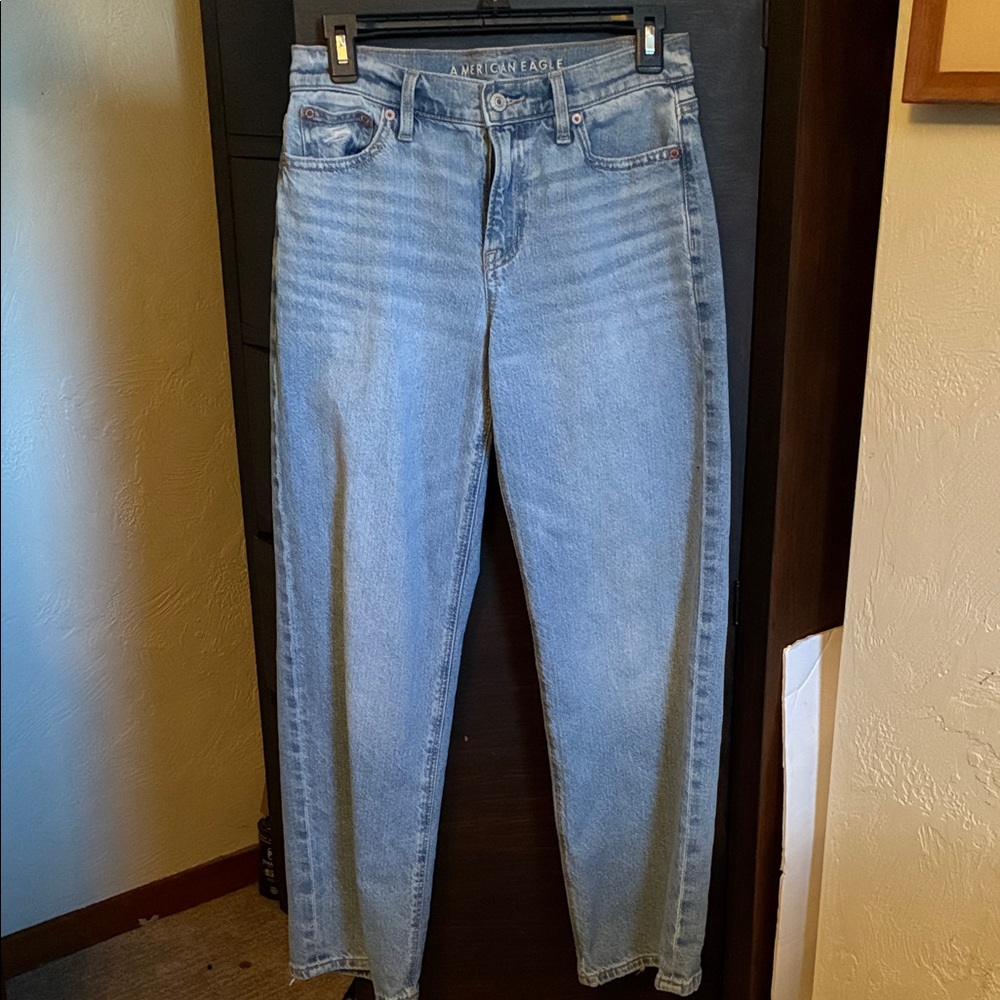 American Eagle Outfitters Light Blue High-Rise Women's Jeans